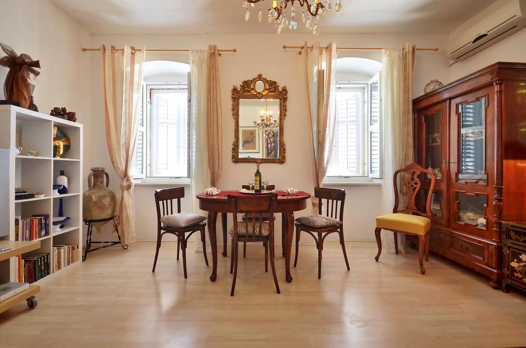 Apartment Pere S Mora Мимице Стая снимка