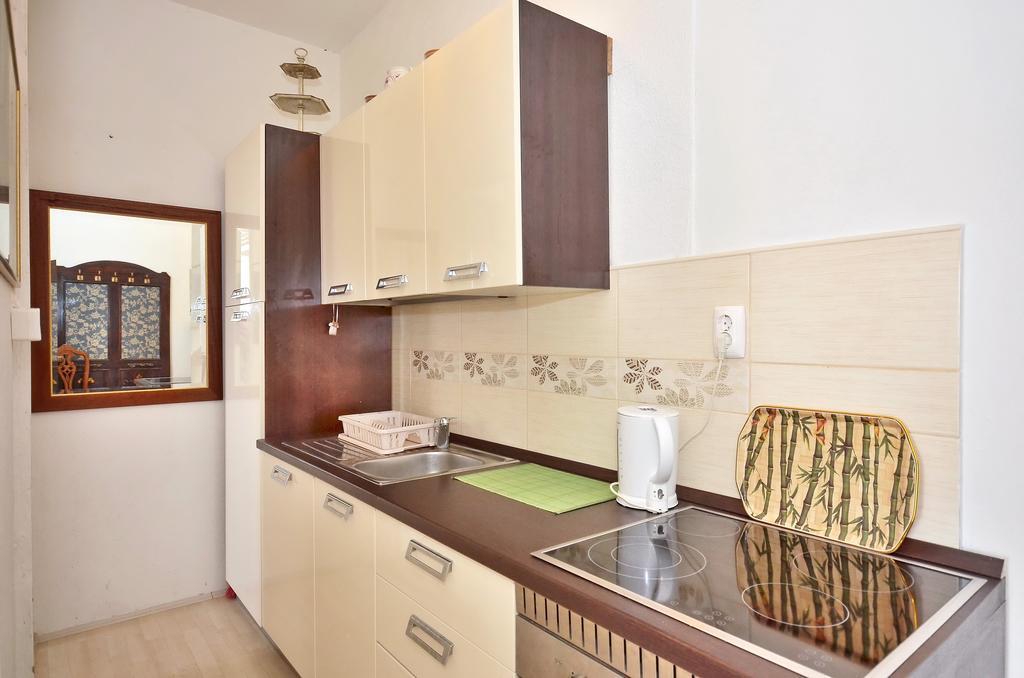 Apartment Pere S Mora Мимице Стая снимка