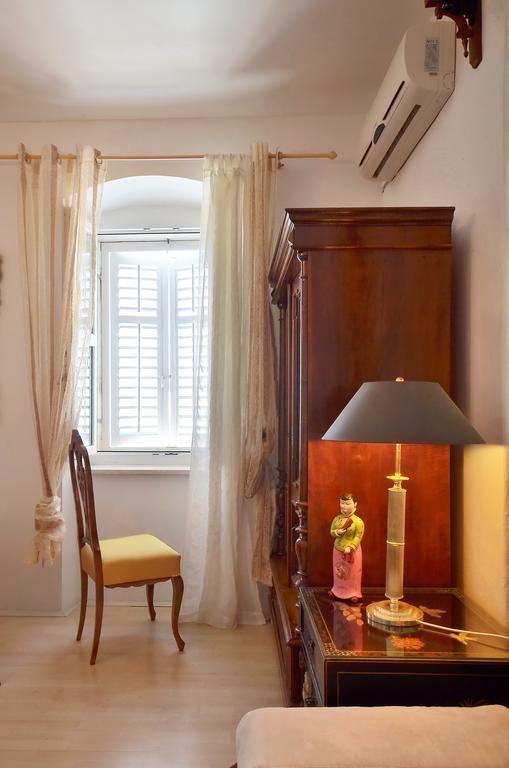 Apartment Pere S Mora Мимице Стая снимка